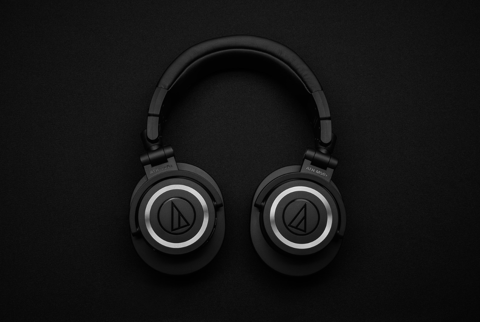 Photograph of a pair of headphones